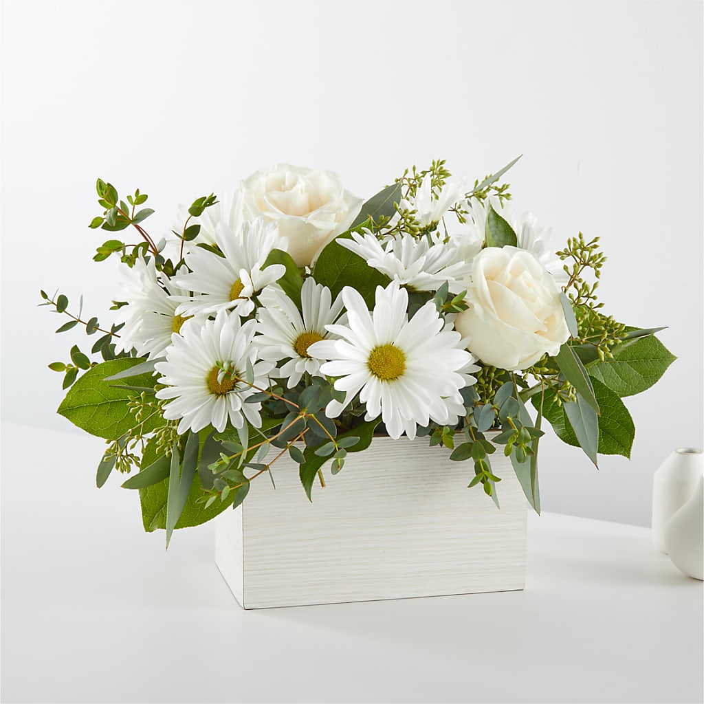 Fresh Linen Box Bouquet – Our Flower Shop, Gibsonton FL