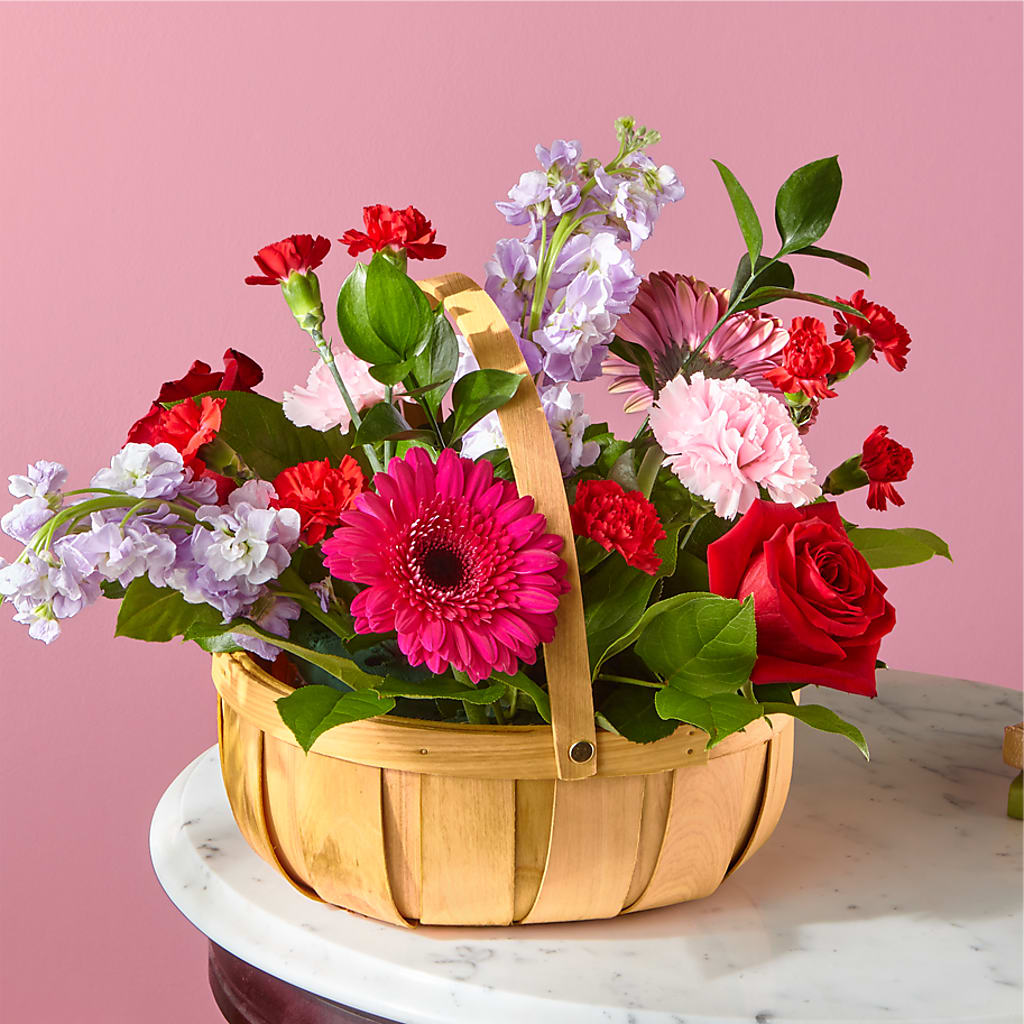 Pink Picnic Basket – Our Flower Shop, Gibsonton FL