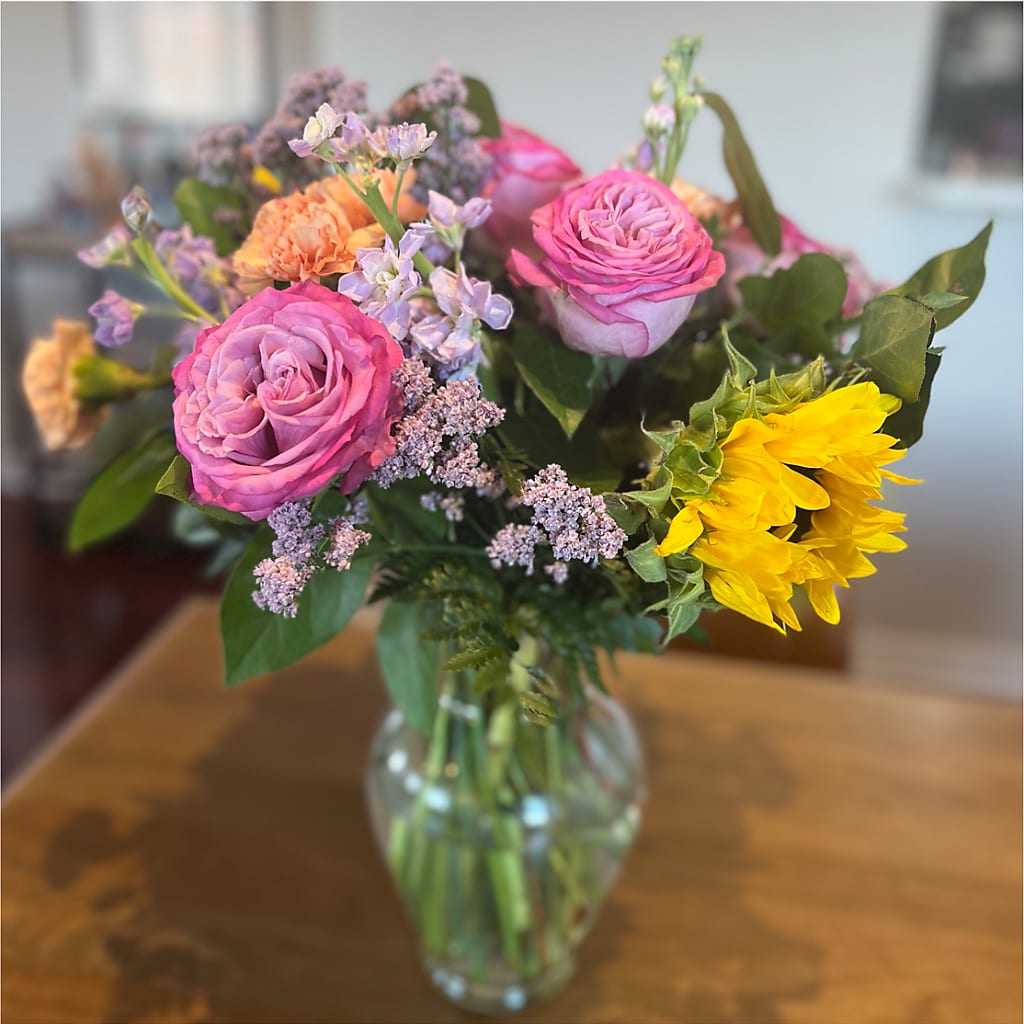 Yellow Brick Road Bouquet – Our Flower Shop, Gibsonton FL