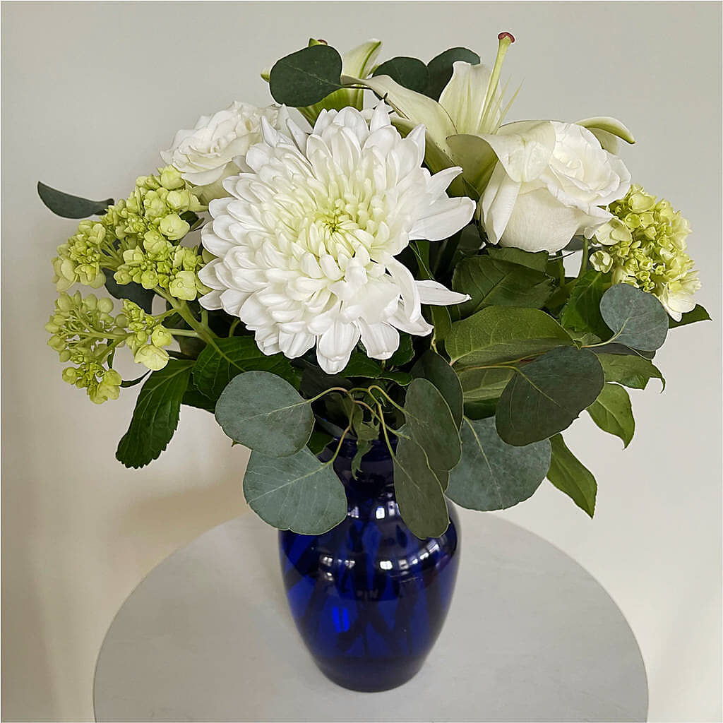 Snowy Dreams Bouquet –  Our Flower Shop, Gibsonton FL