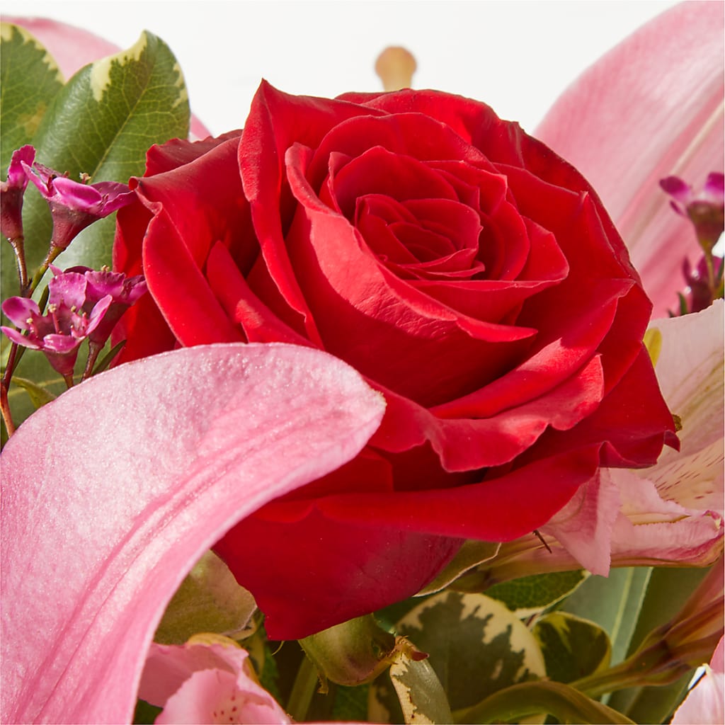 Lucky in Love Bouquet –  Our Flower Shop, Gibsonton FL